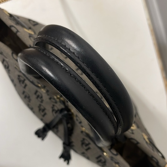 Dooney & Bourke Vintage Signature Tassel Tote Black/Grey No Callouts Looks new - Picture 9 of 10